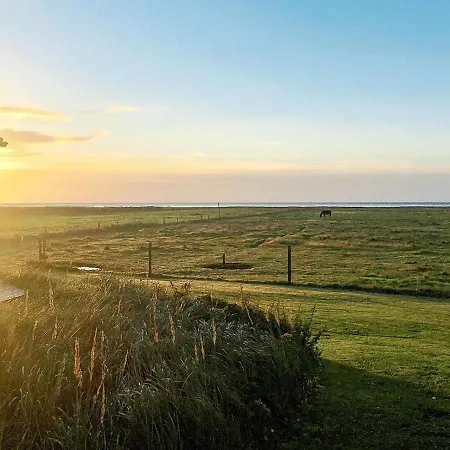 Seaside Serenity In Lyngsay-by Traum